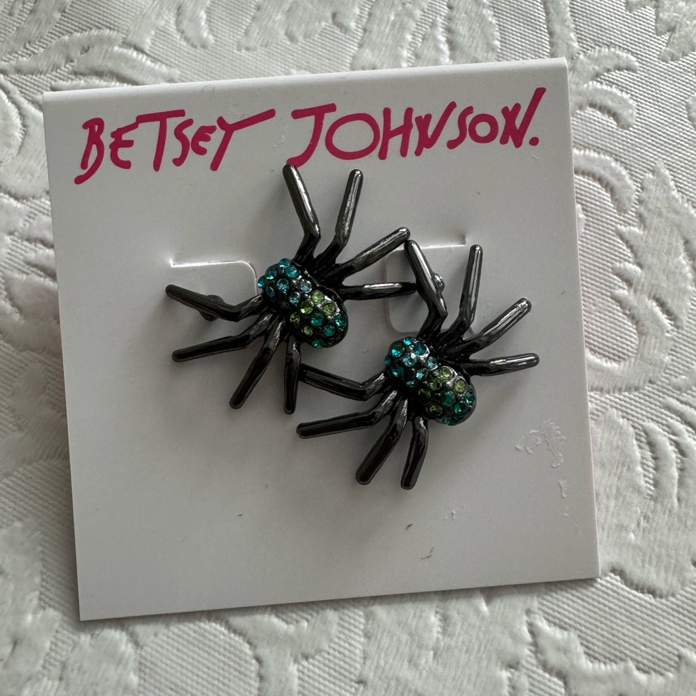 Betsey Johnson Spider Stud Earrings - Picture 2 of 2